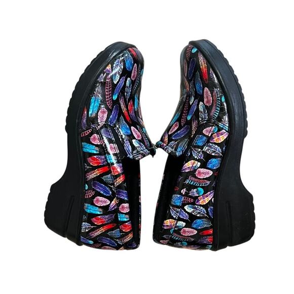 Easy Street colorful feather slides, slip resistant, perfect for nurses, size 7 - Picture 2 of 9